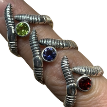 Load image into Gallery viewer, Chevron Gem Worm Ring