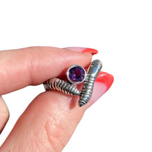 Load image into Gallery viewer, Chevron Gem Worm Ring
